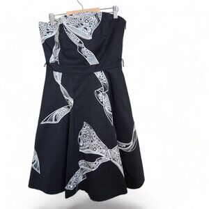 White House Black Market Strapless Dress Sz 2 Fit‎ & Flare Dress Bows Embroidery